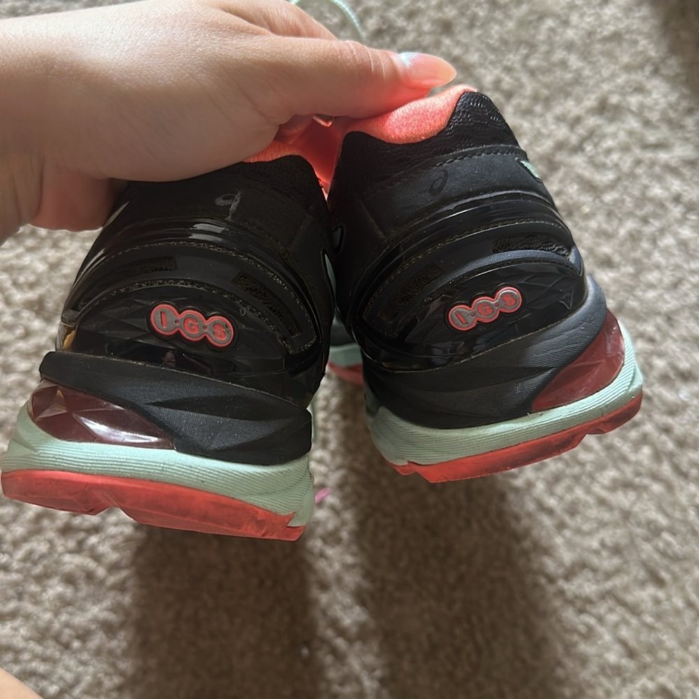 ASICS GT-2000 - Picture 8 of 9